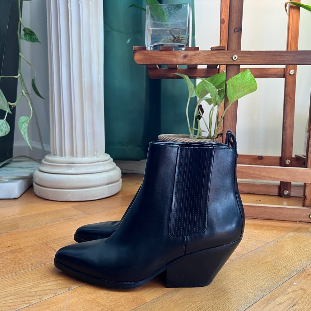 Michael Kors Sinclair Boots